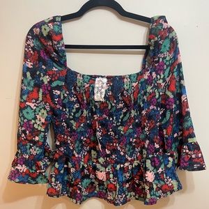 NWT Sadie and Sage floral blouse